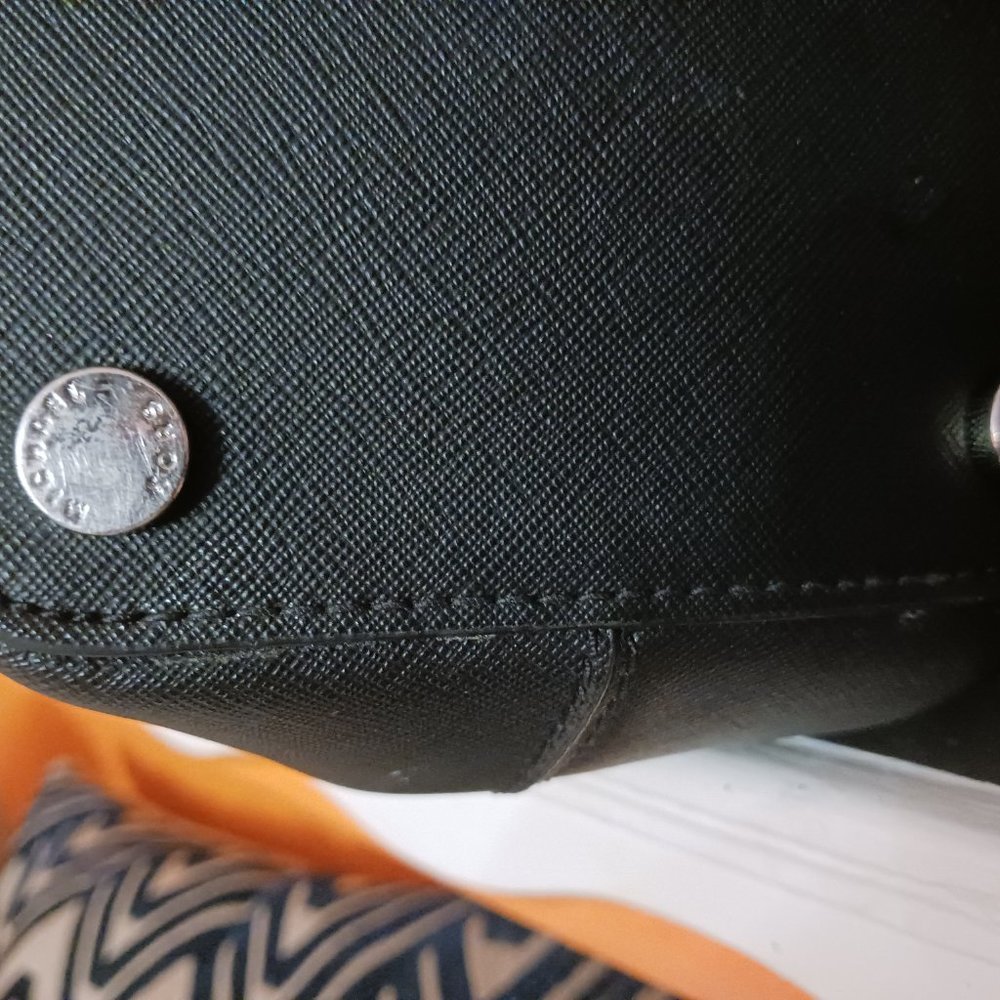 Handbag - Picture 4 of 6